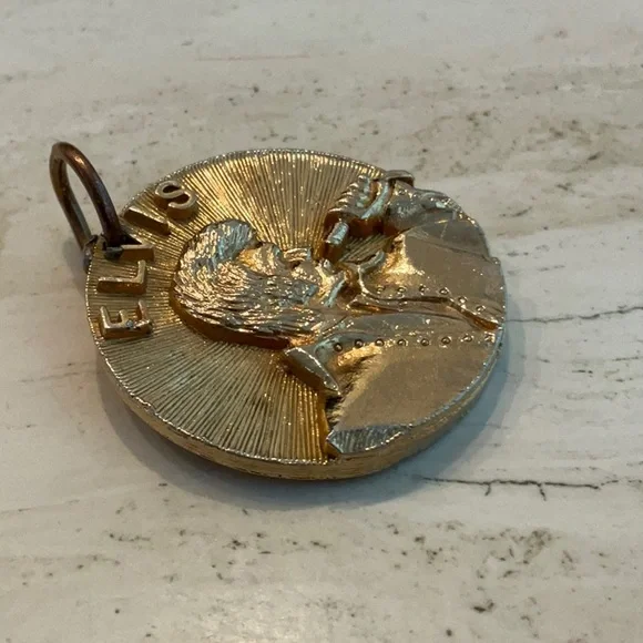 Elvis Presley King Of Rock 1935 - 1977 Pendant Gold Medallion Charm Vintage